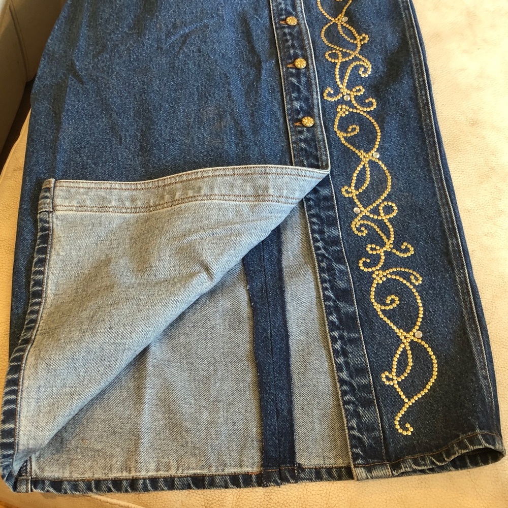 Vintage blue denim midi skirt with gold button front - Picture 4 of 6